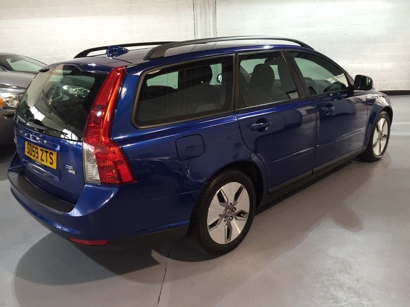 2009 Volvo V50 D image 3