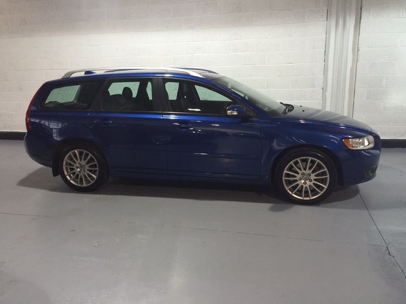 2008 Volvo V50 SE image 2
