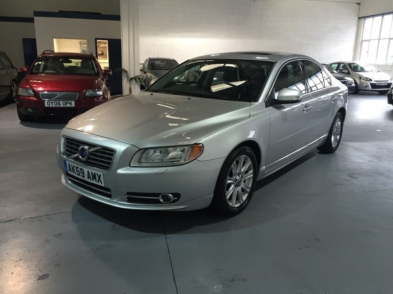2009 Volvo S80 D SE image 1