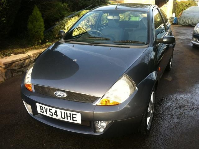 2004 Ford SportKa 1.6i Sport image 1