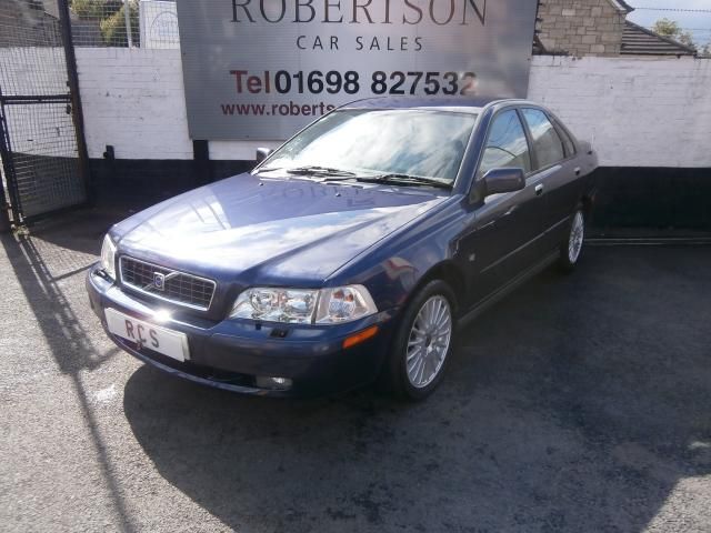 2003 VOLVO S40 1.9 SE image 1