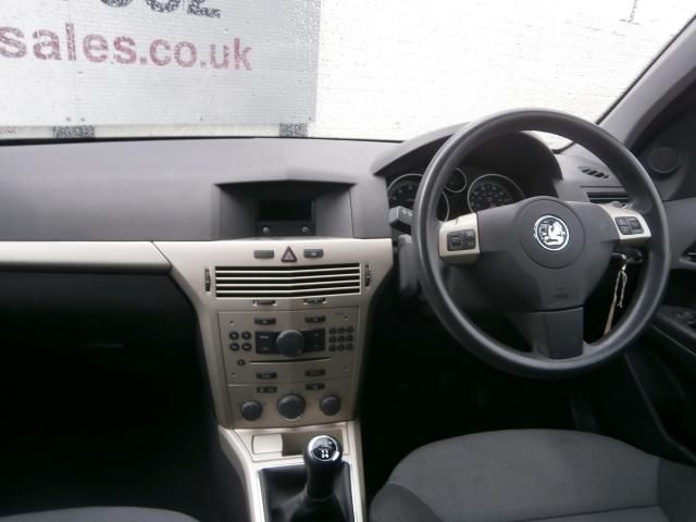 2007 VAUXHALL ASTRA 1.6 image 4
