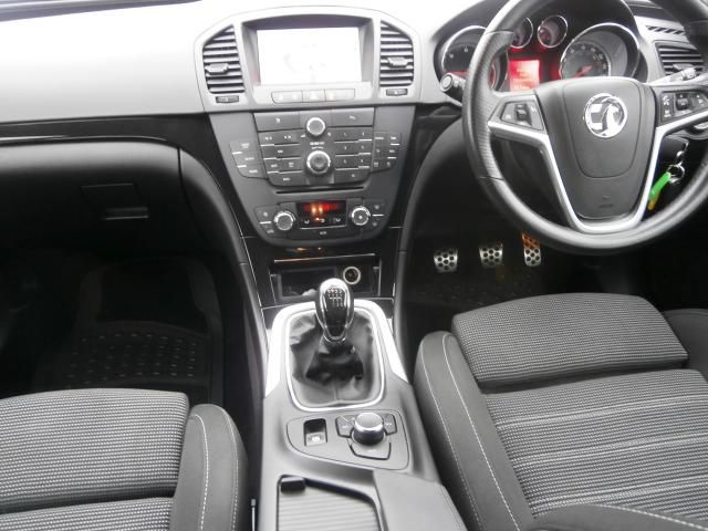 2011 VAUXHALL INSIGNIA 2.0 SRI image 4