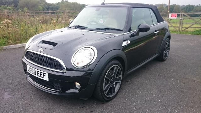 2009 MINI CONVERTIBLE 1.6 COOPER S image 2