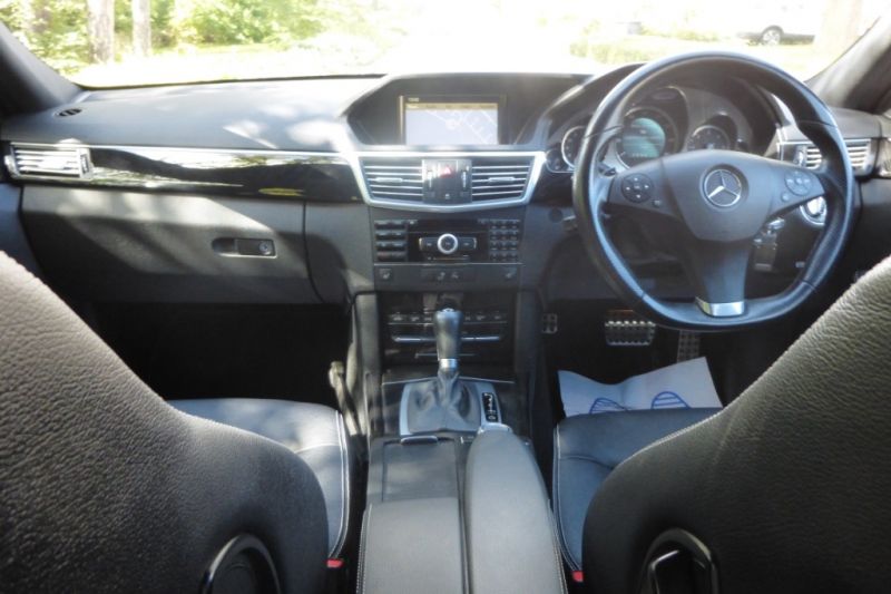 2009 Mercedes-Benz E250 CDI SPORT image 4