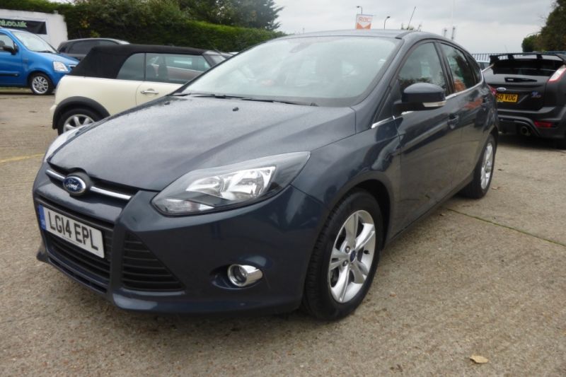 2014 Ford Focus Zetec 5dr image 1