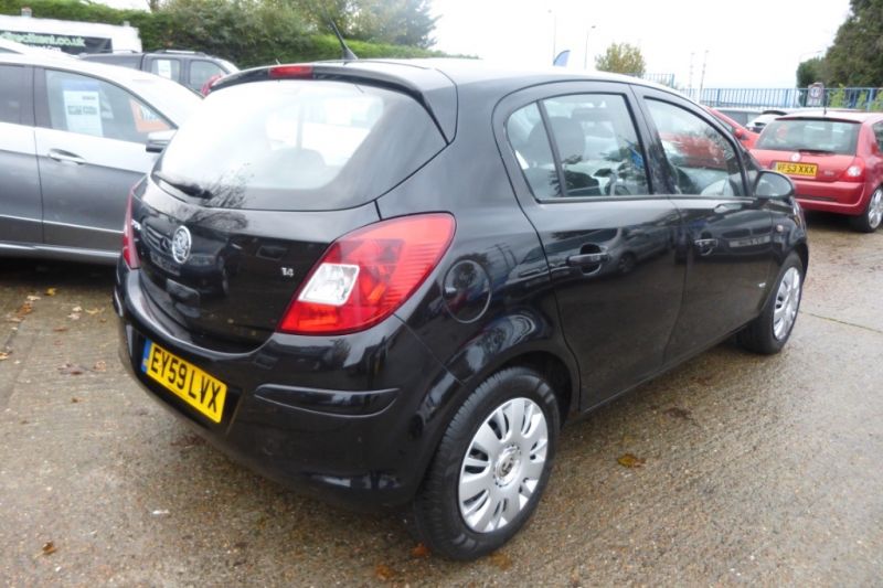 2009 Vauxhall Corsa Club image 3