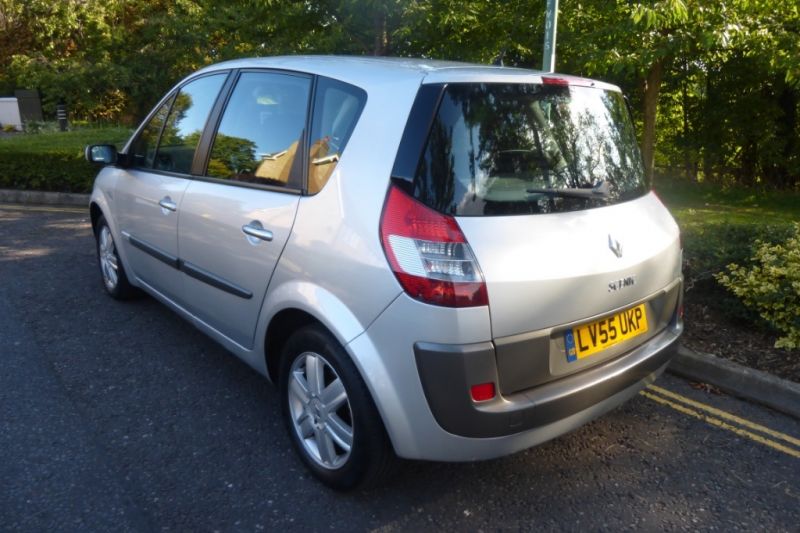 2005 Renault Scenic Dynamique 1.6 image 2