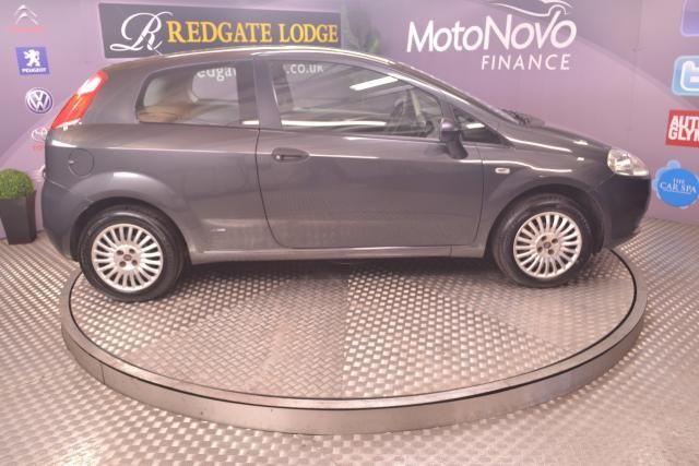 2008 FIAT GRANDE PUNTO image 2
