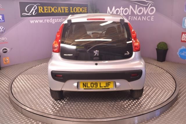 2009 PEUGEOT 107 URBAN image 2