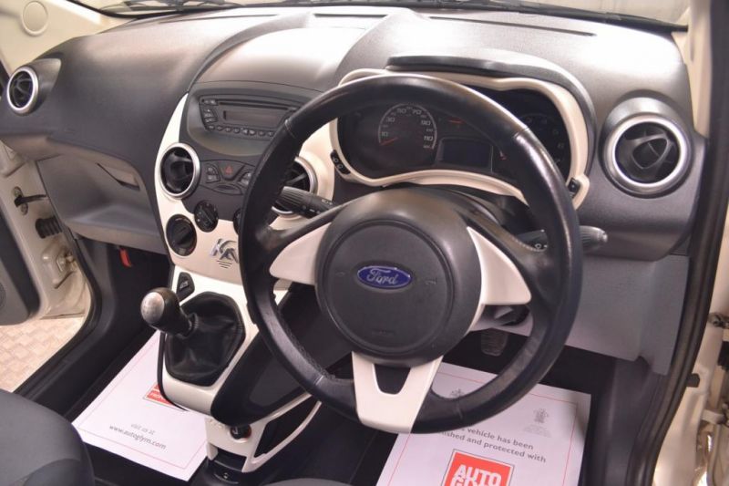 2010 FORD KA ZETEC image 4