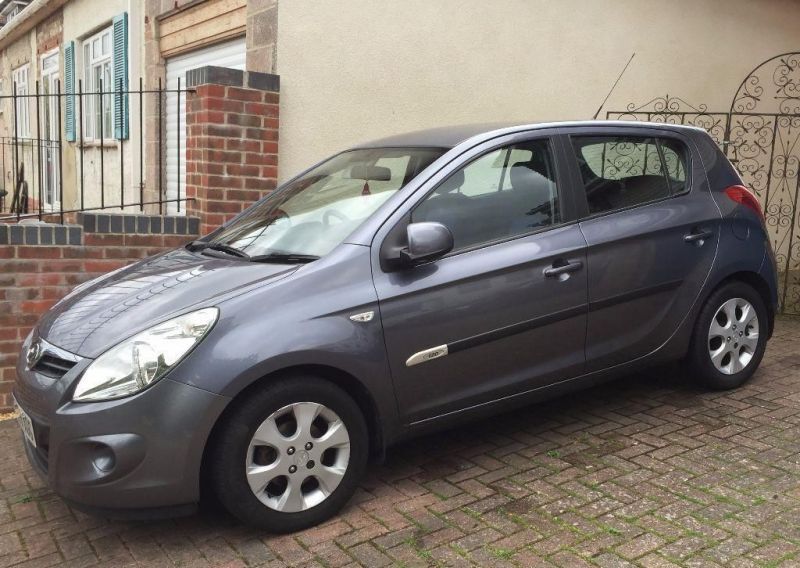 2009 Hyundai i20 Comfort in Grey. (59 plate) Excellent condition image 1