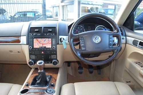 2007 VOLKSWAGEN TOUAREG 2.5TDI image 4