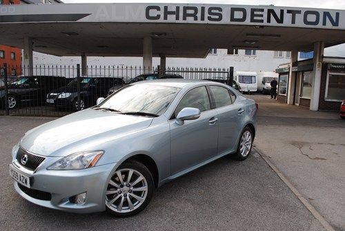 2010 LEXUS IS 220D 2.2TD SE image 1