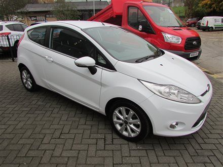 2010 Ford Fiesta 1.6 TDCi Zetec image 2