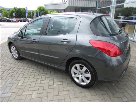 2012 Peugeot 308 1.6 HDi Active image 3