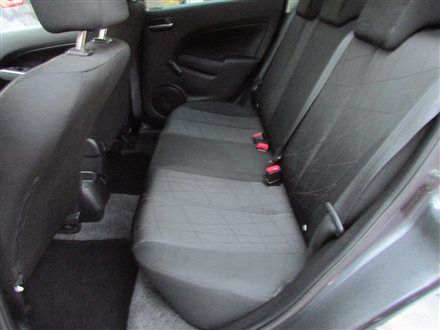 2013 Mazda Mazda2 1.3 Tamura image 5