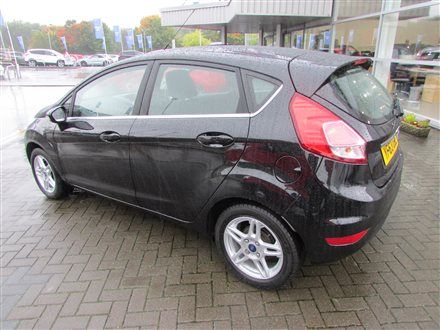 2013 Ford Fiesta 1.25 Zetec image 3