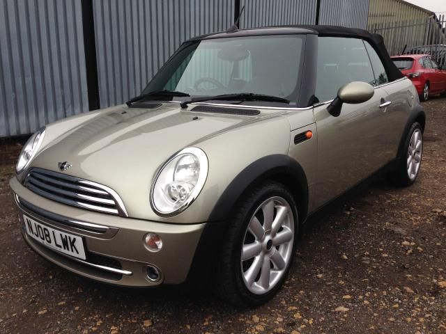 2008 MINI CONVERTIBLE 1.6 COOPER image 1