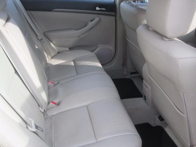 2008 TOYOTA AVENSIS 2.2 image 5