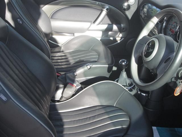 2006 MINI HATCH 1.6 COOPER image 5