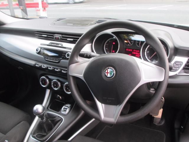 2010 ALFA ROMEO GIULIETTA 1.6 image 4