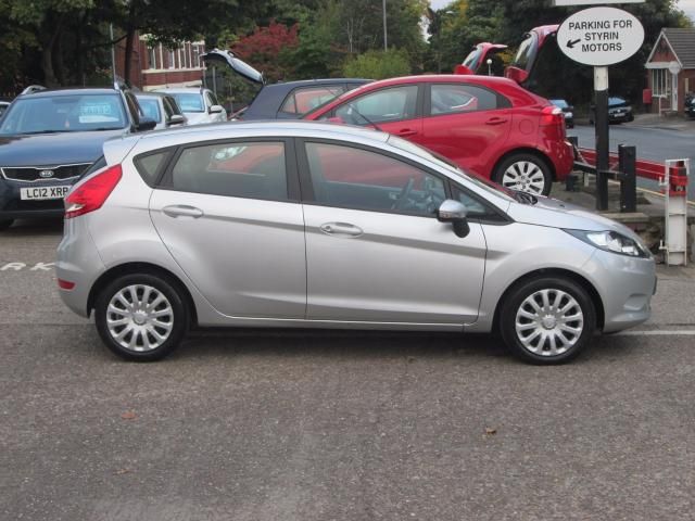2012 FORD FIESTA 1.4 TDCI image 2