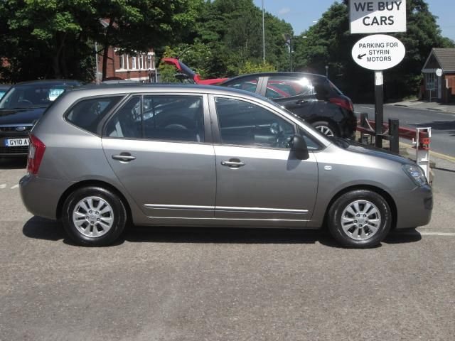2012 KIA CARENS 1.6 CRDI image 2