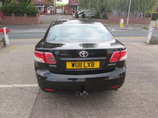 2011 TOYOTA AVENSIS 2.2 image 3