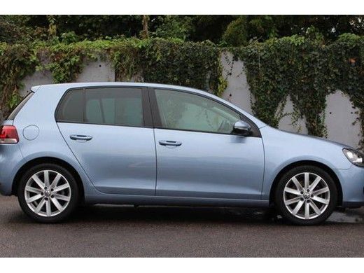 2009 Volkswagen Golf TSI GT image 2