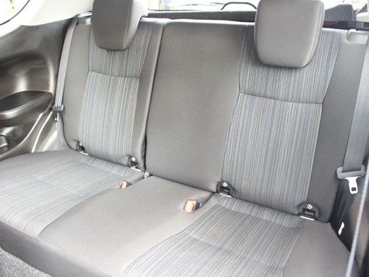 2013 Suzuki Swift SZ4 image 5