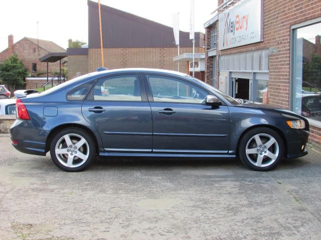 2009 VOLVO S40 1.6 R-DESIGN SPORT image 2