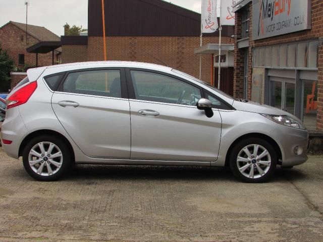2011 FORD FIESTA 1.2 ZETEC image 2