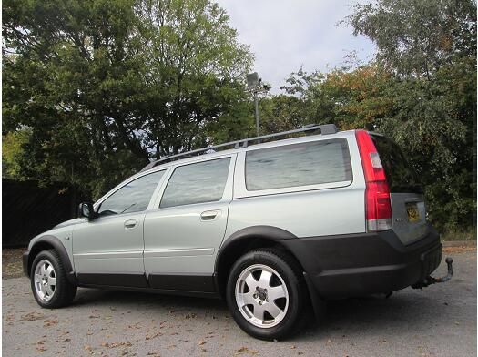 2003 Volvo XC70 2.4 image 2