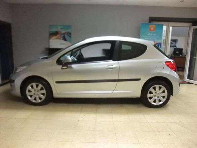 2009 PEUGEOT 207 1.4 S HDI image 2