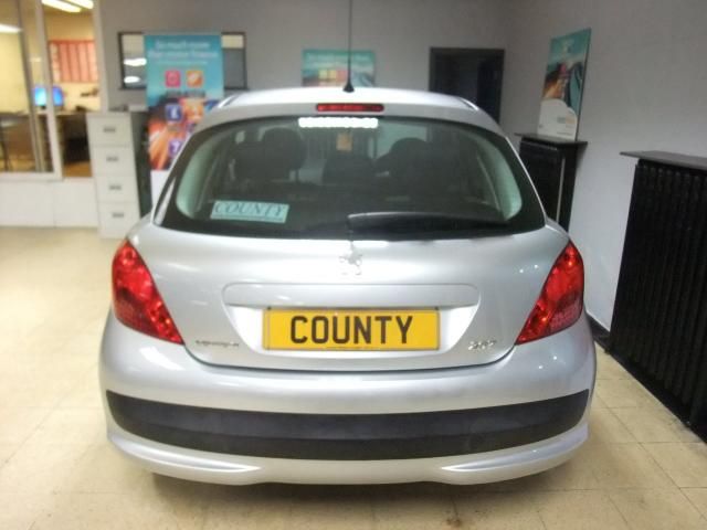 2009 PEUGEOT 207 1.4 S HDI image 3