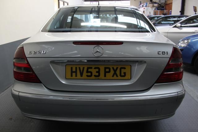 2003 MERCEDES-BENZ 2.1 E220 CDI image 3