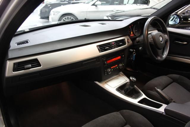 2007 BMW 2.0 320I M SPORT image 4