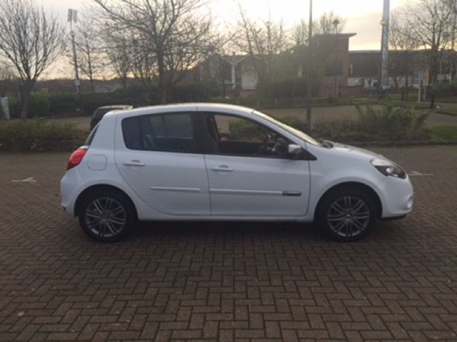 2011 RENAULT CLIO 1.1 image 3