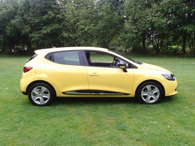2014 RENAULT CLIO 1.1 image 3
