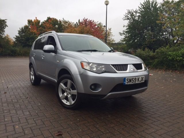 2009 MITSUBISHI OUTLANDER 2.0 image 1