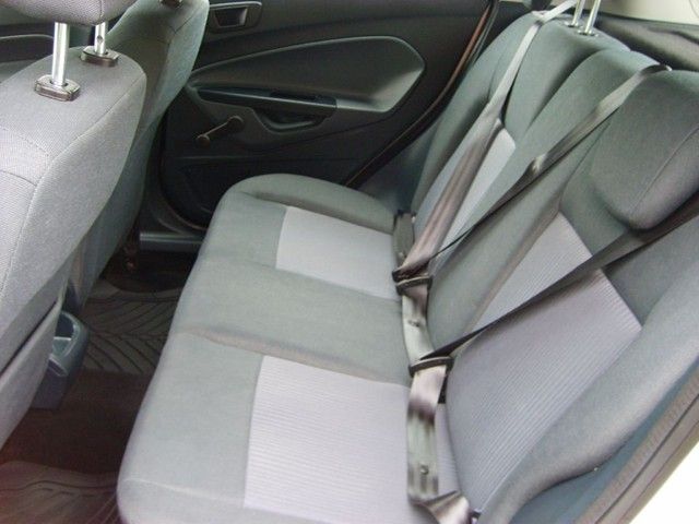 2011 Ford Fiesta 1.4TDCi image 5