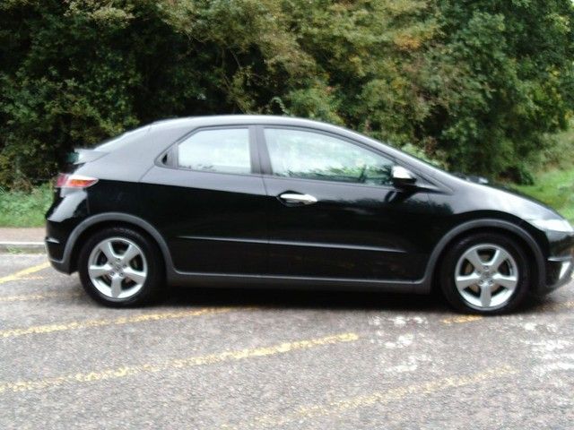 2007 Honda Civic 1.8i-VTEC image 2