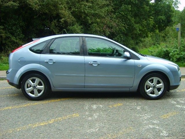 2007 Ford Focus 1.6 image 2