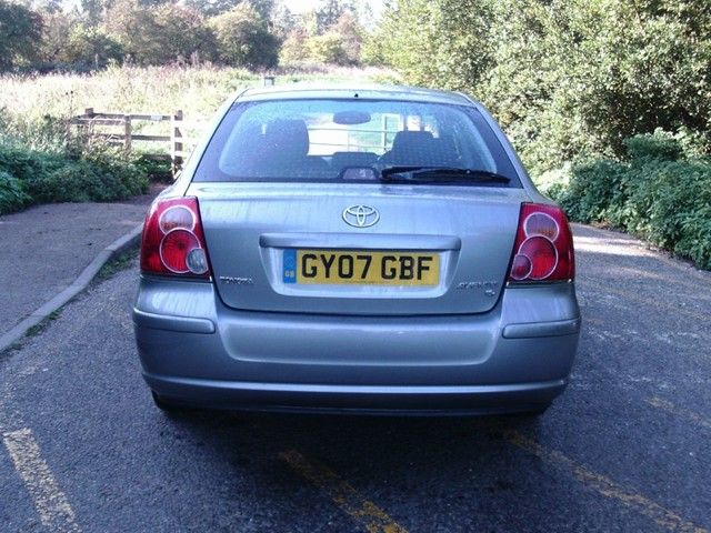 2007 Toyota Avensis 2.0 VVT-i image 3