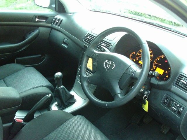 2007 Toyota Avensis 2.0 VVT-i image 4