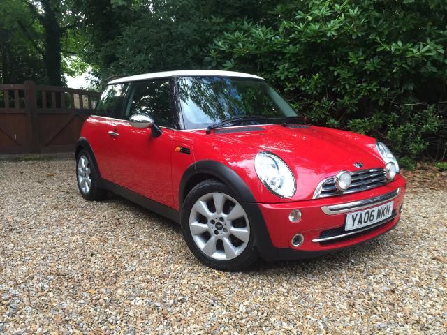 2006 MINI HATCH 1.6 COOPER image 1