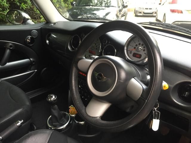 2006 MINI HATCH 1.6 COOPER image 4
