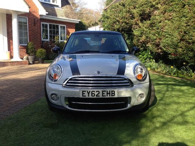 2012 MINI HATCH 1.6 COOPER D image 2