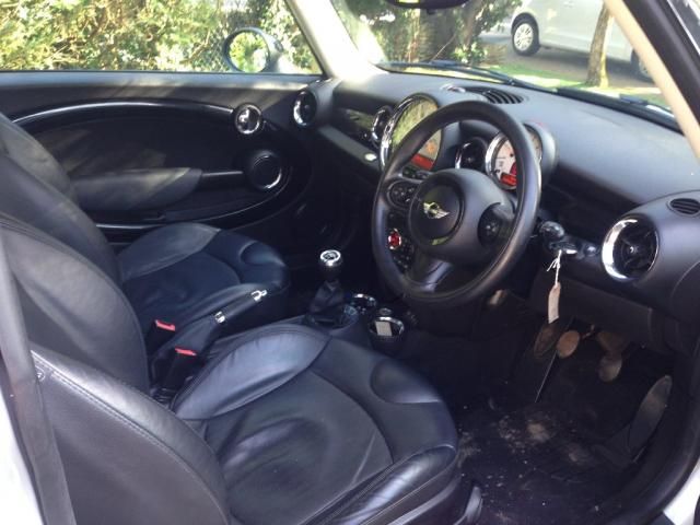 2012 MINI HATCH 1.6 COOPER D image 4
